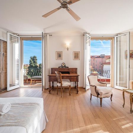 La Fabrique A Poupees - Chambres Et Appartements De Charme Au Coeur De Ментона Экстерьер фото
