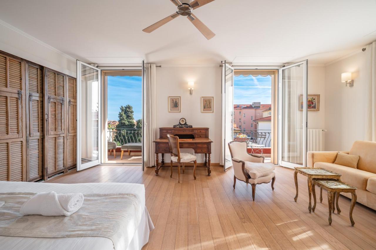 La Fabrique A Poupees - Chambres Et Appartements De Charme Au Coeur De Ментона Экстерьер фото