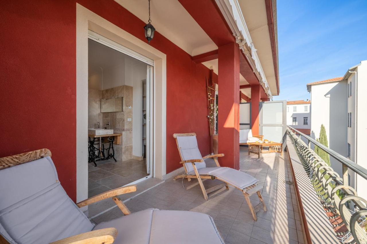La Fabrique A Poupees - Chambres Et Appartements De Charme Au Coeur De Ментона Экстерьер фото
