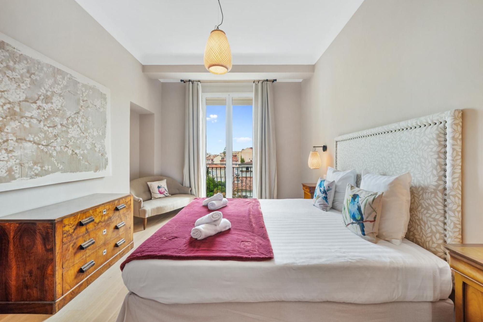 La Fabrique A Poupees - Chambres Et Appartements De Charme Au Coeur De Ментона Экстерьер фото