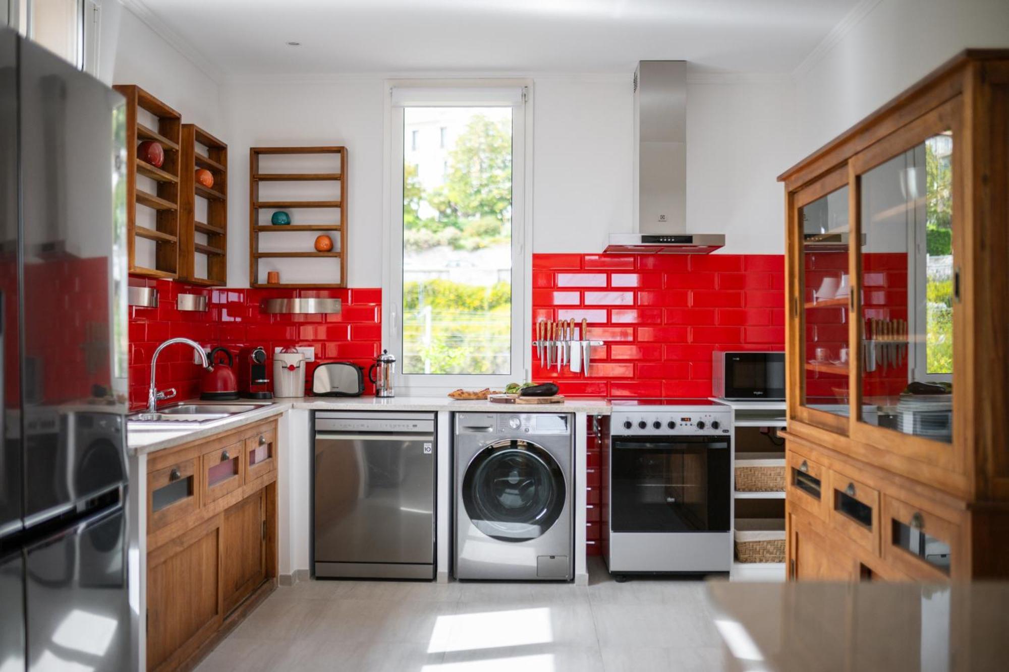 La Fabrique A Poupees - Chambres Et Appartements De Charme Au Coeur De Ментона Экстерьер фото
